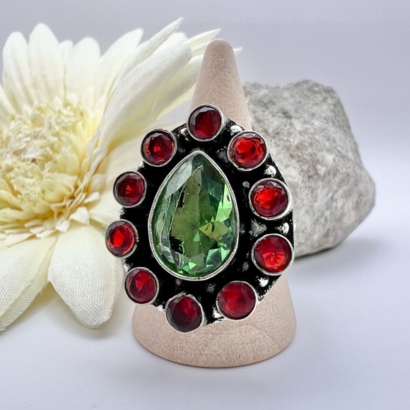 PERIDOT/GARNET RING - Picture 4 of 12